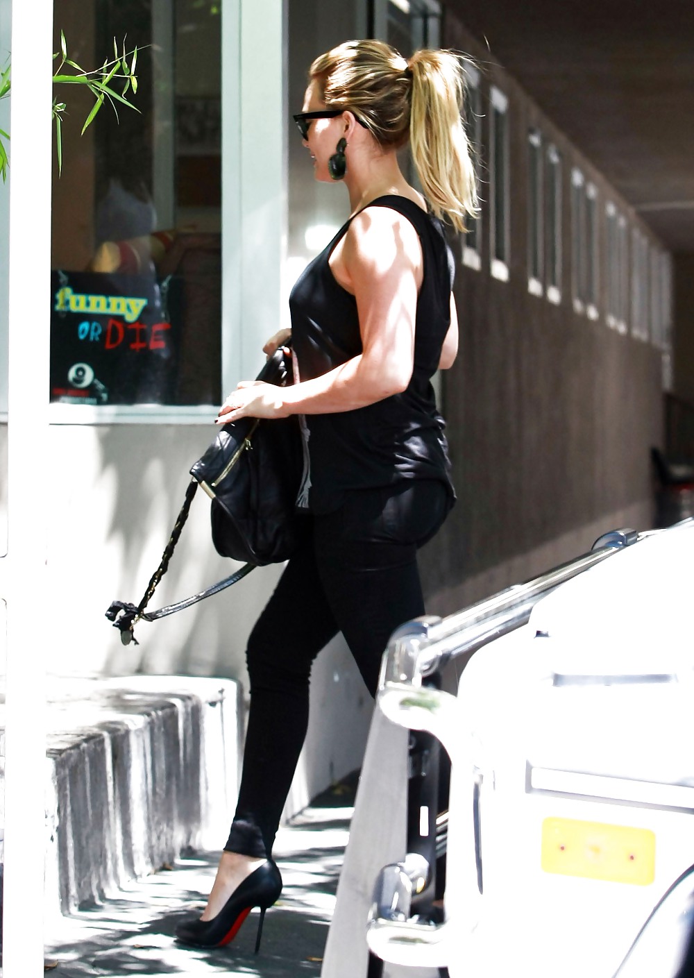 Hilary duff julio 19 en funny or die studios
 #4753243