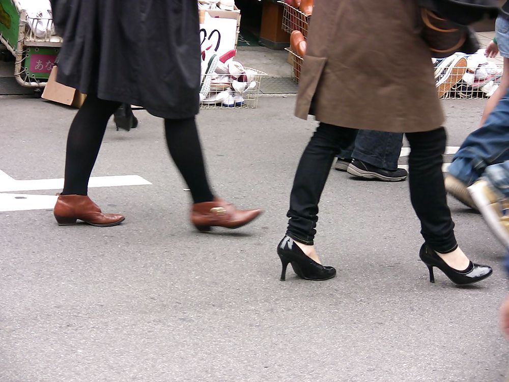 Japanese Candids - Feet on the Street 06 #3539690