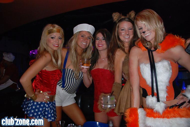 Countdown to Halloween 7 #7853582