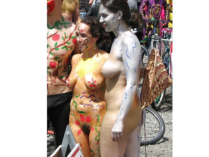 Nude Painted Ladies in Public Fetish Gallery 25 #22389378
