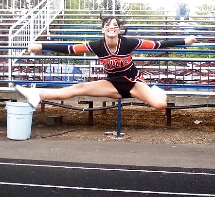 ティーンのチアリーダー
 #2427216