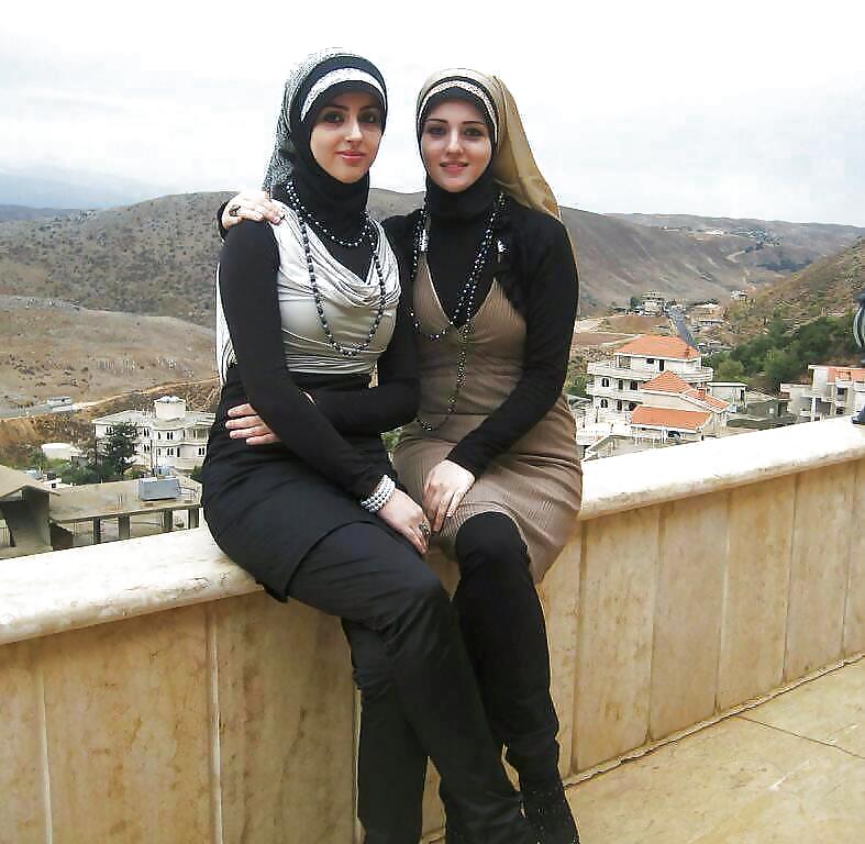 Turbanli hijab árabe, turco, asiático desnudo - no desnudo 09
 #15595277