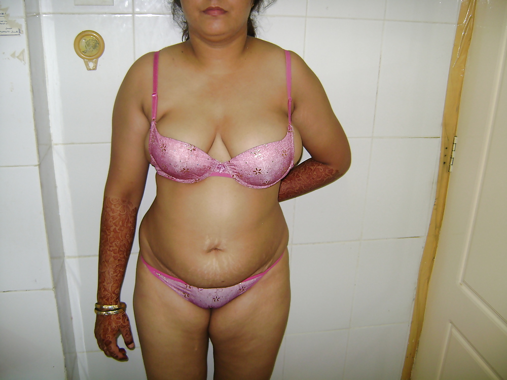 Indian Aunty Saree Striping 4 #2874514