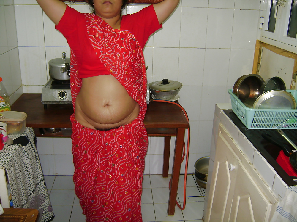 Indian aunty saree striping 4 #2874657