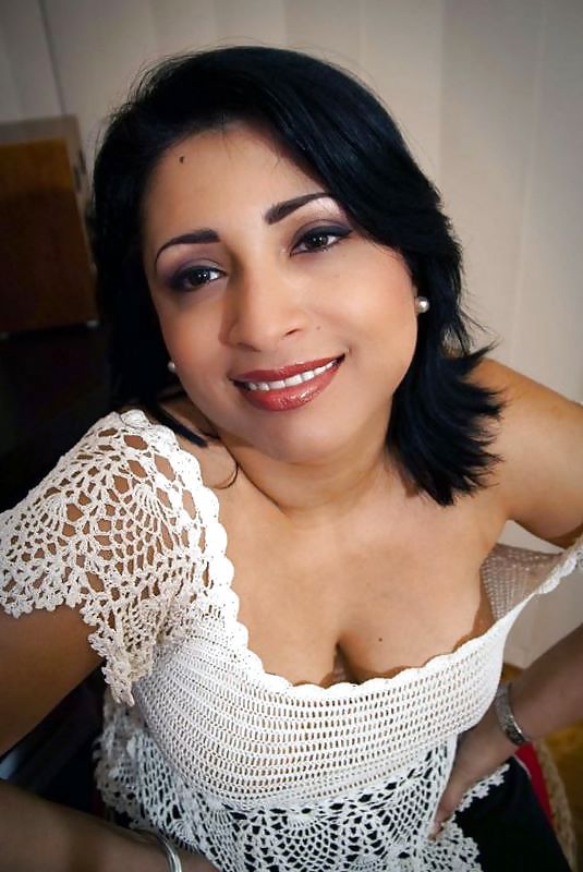 Nri milf aunty (ragazza di geeta kapoor)
 #9101106