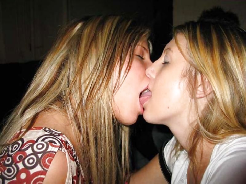 Interesting Kissers #9346776