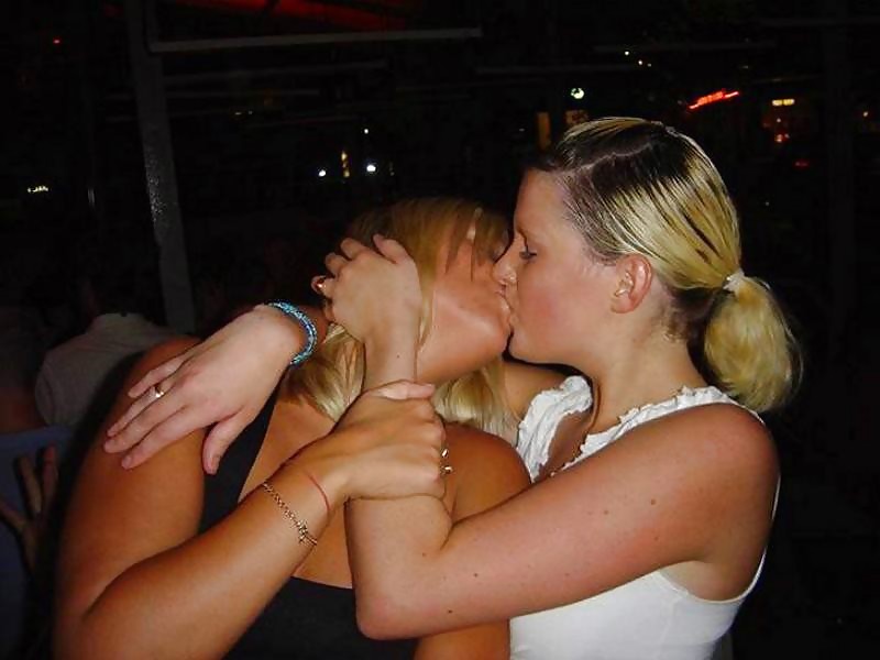 Interesting Kissers #9346789