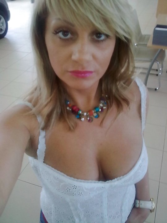 Sandra Hot MILF - Serbisch #18030808