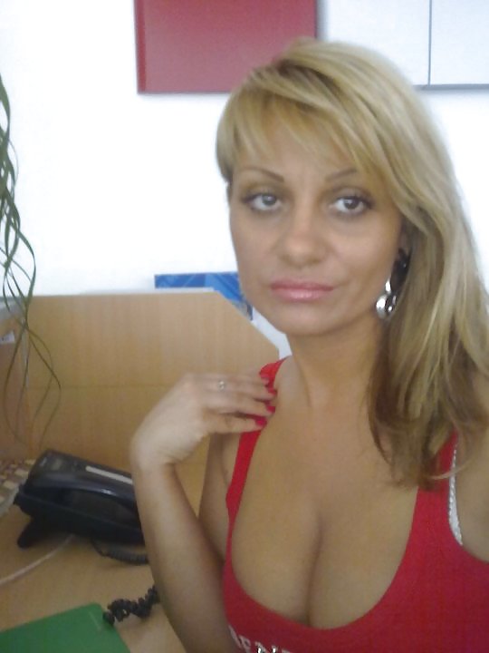 Sandra Hot MILF - Serbisch #18030817