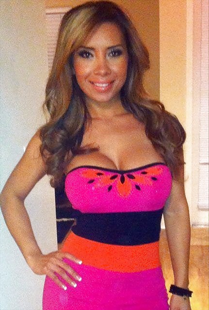Milfs caliente # 12
 #19994793