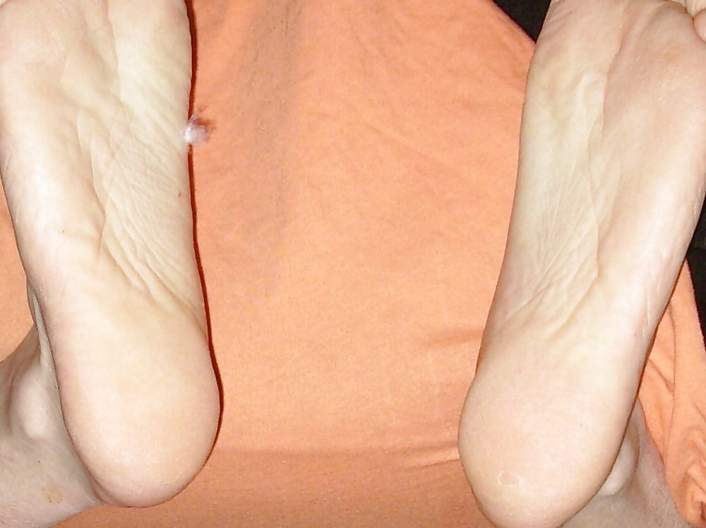 Feet #18161827