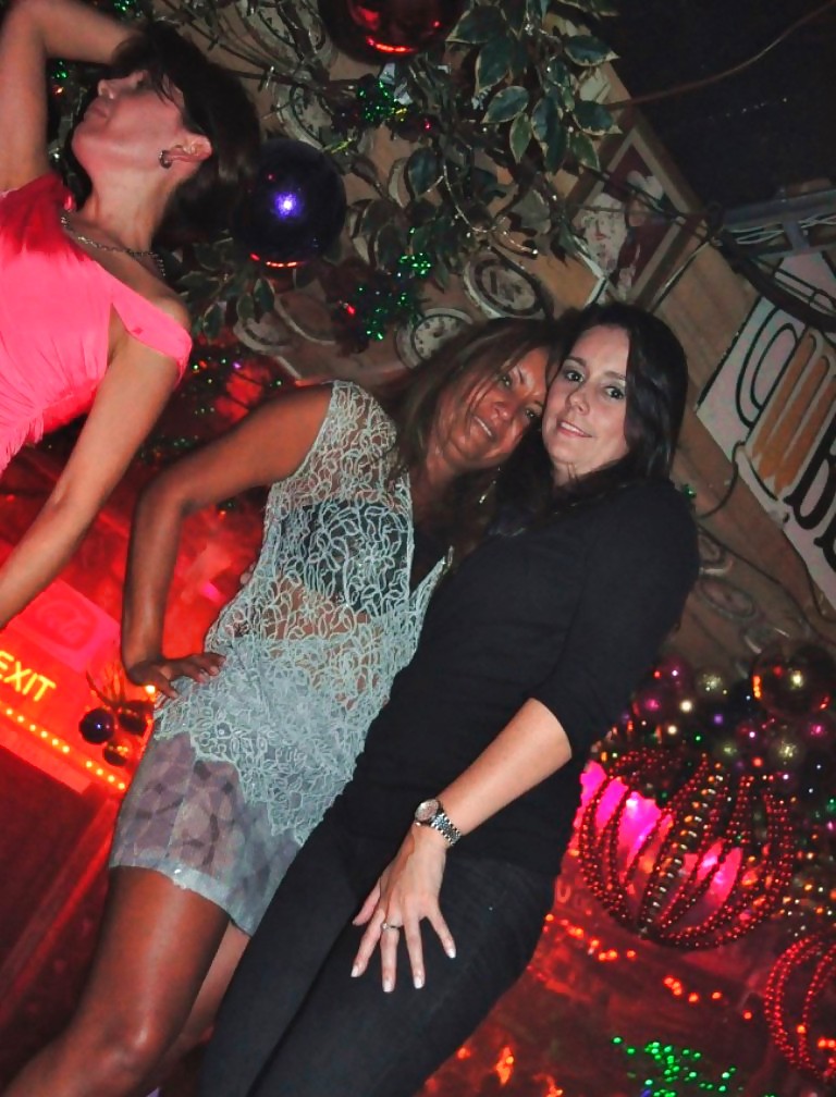 Latinas milfs night out #9706128
