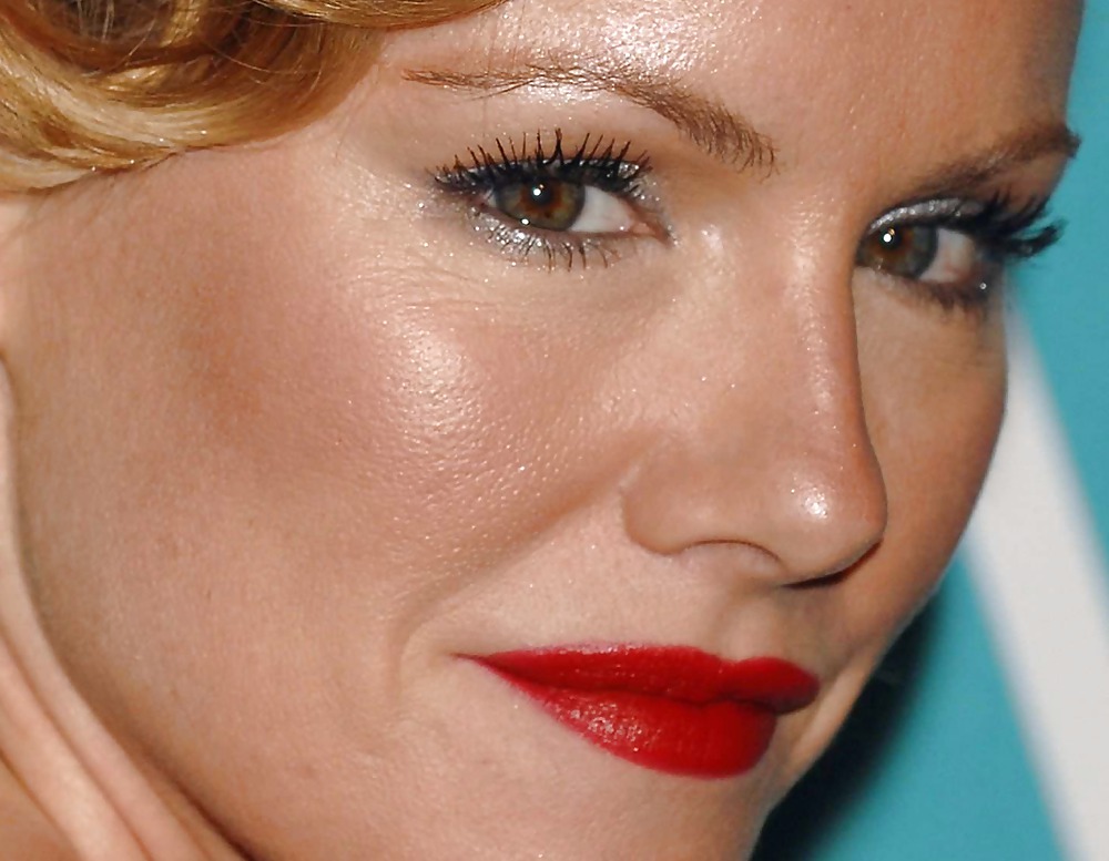 Kathleen robertson
 #15427784