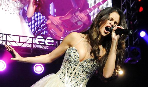 Selena gomez 11 #3805612