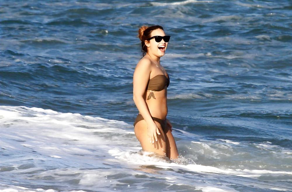Demi Lovato - Sexy NEW Bikini Pictures #11126104