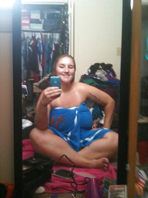 Smutdates.com user id princesspaige
 #6715216