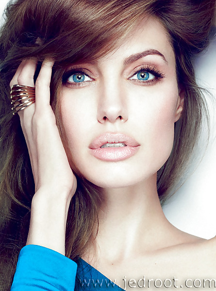 Cum on angelina jolie #9611785