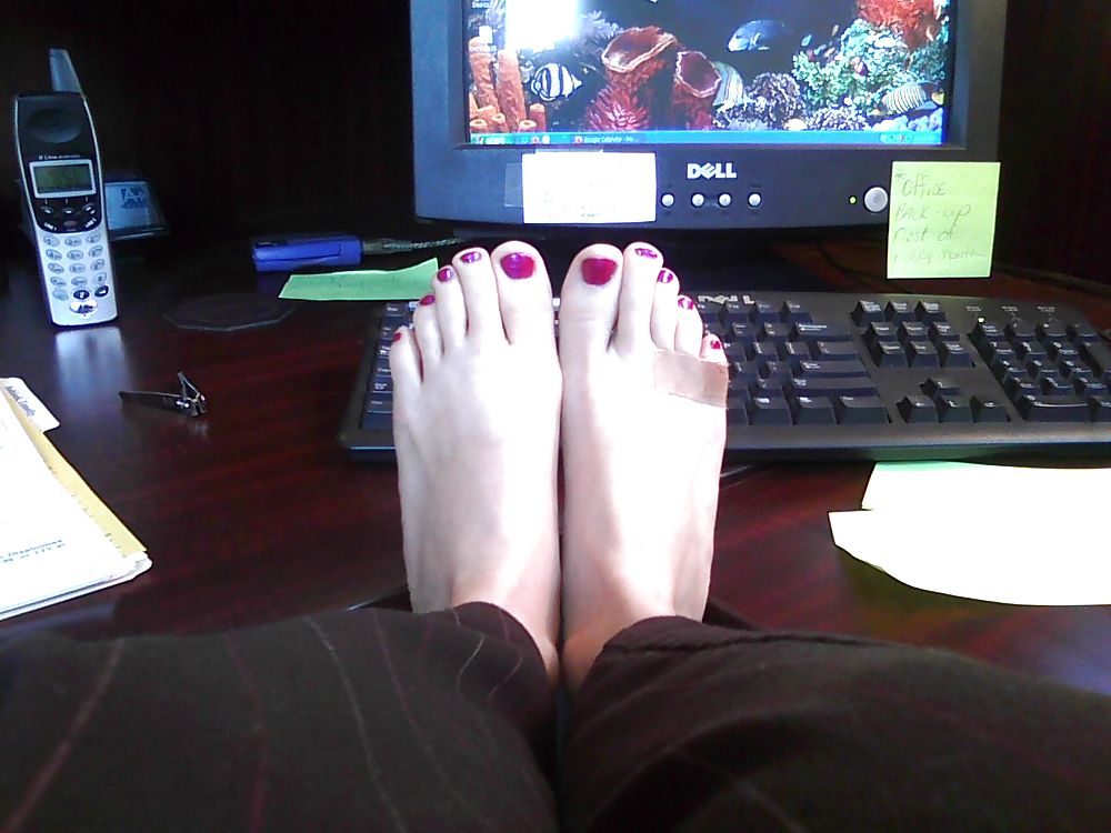 Mis pies fotos para los chicos que aman los pies :)
 #2645279