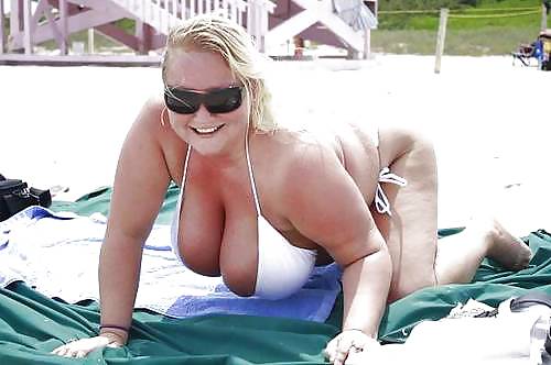 Women you see at the beach that get you drooling #21792321