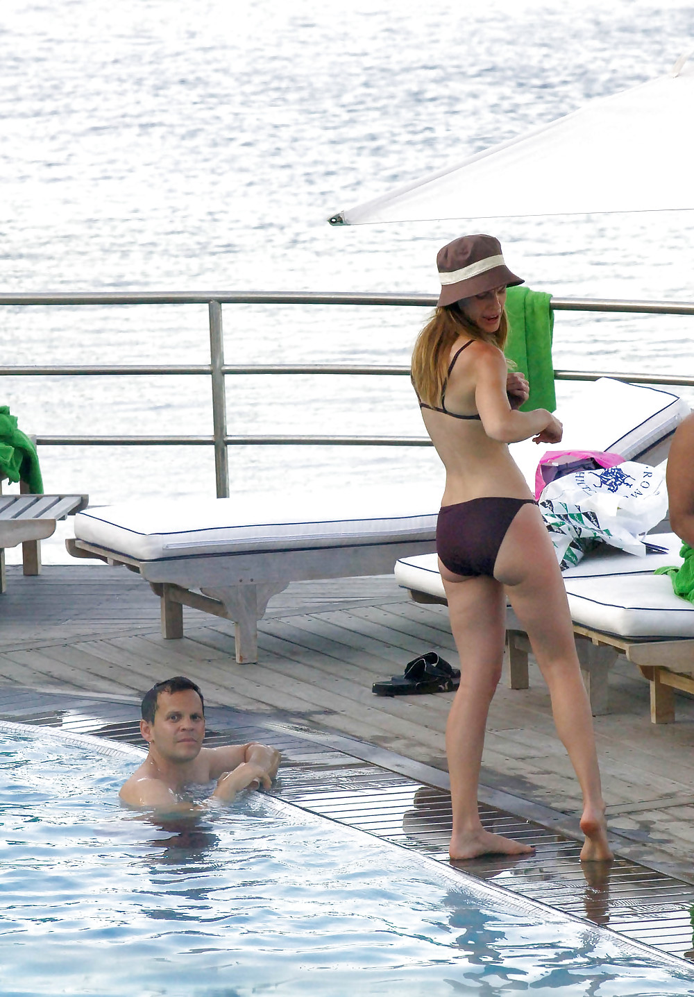 Hilary Swank Ass #10968971