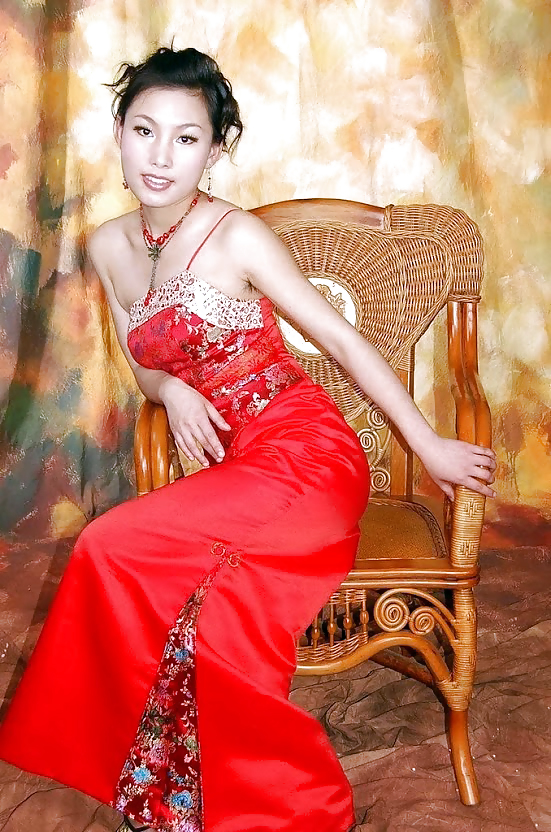 Photographie De Studio (belles Asians Avec Aisselles Poilues) #21150940