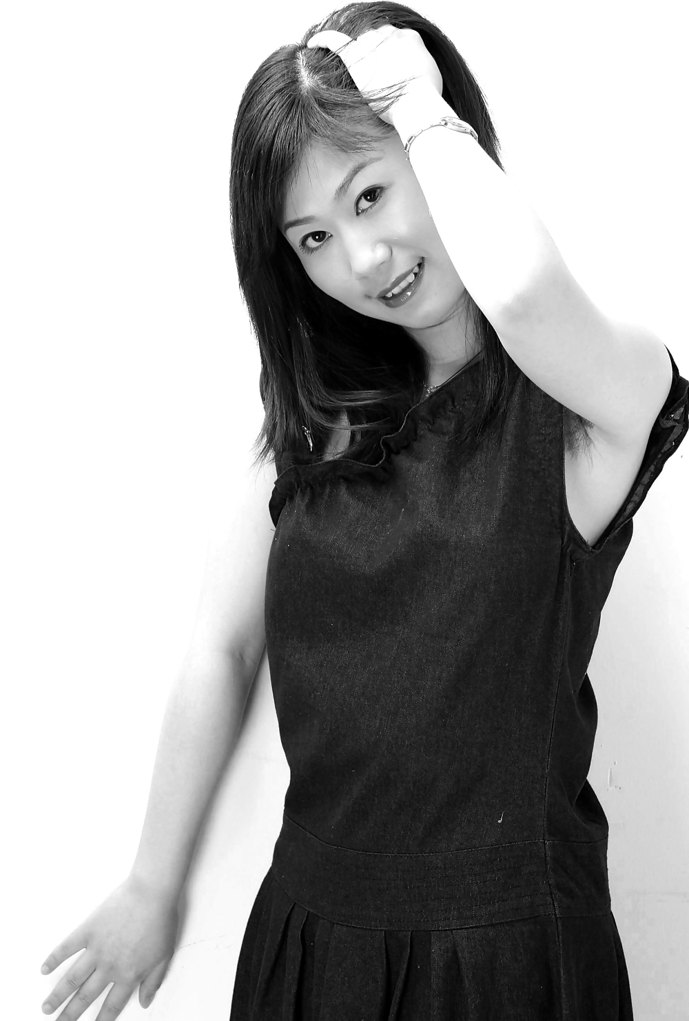 Photographie De Studio (belles Asians Avec Aisselles Poilues) #21151342