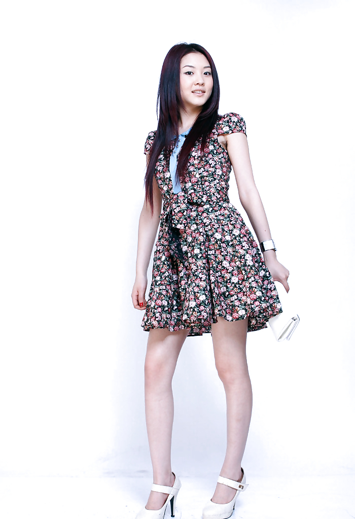 Photographie De Studio (belles Asians Avec Aisselles Poilues) #21151386