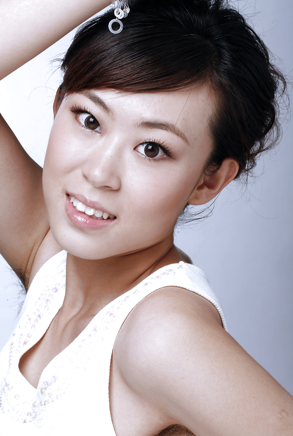 Photographie De Studio (belles Asians Avec Aisselles Poilues) #21151812