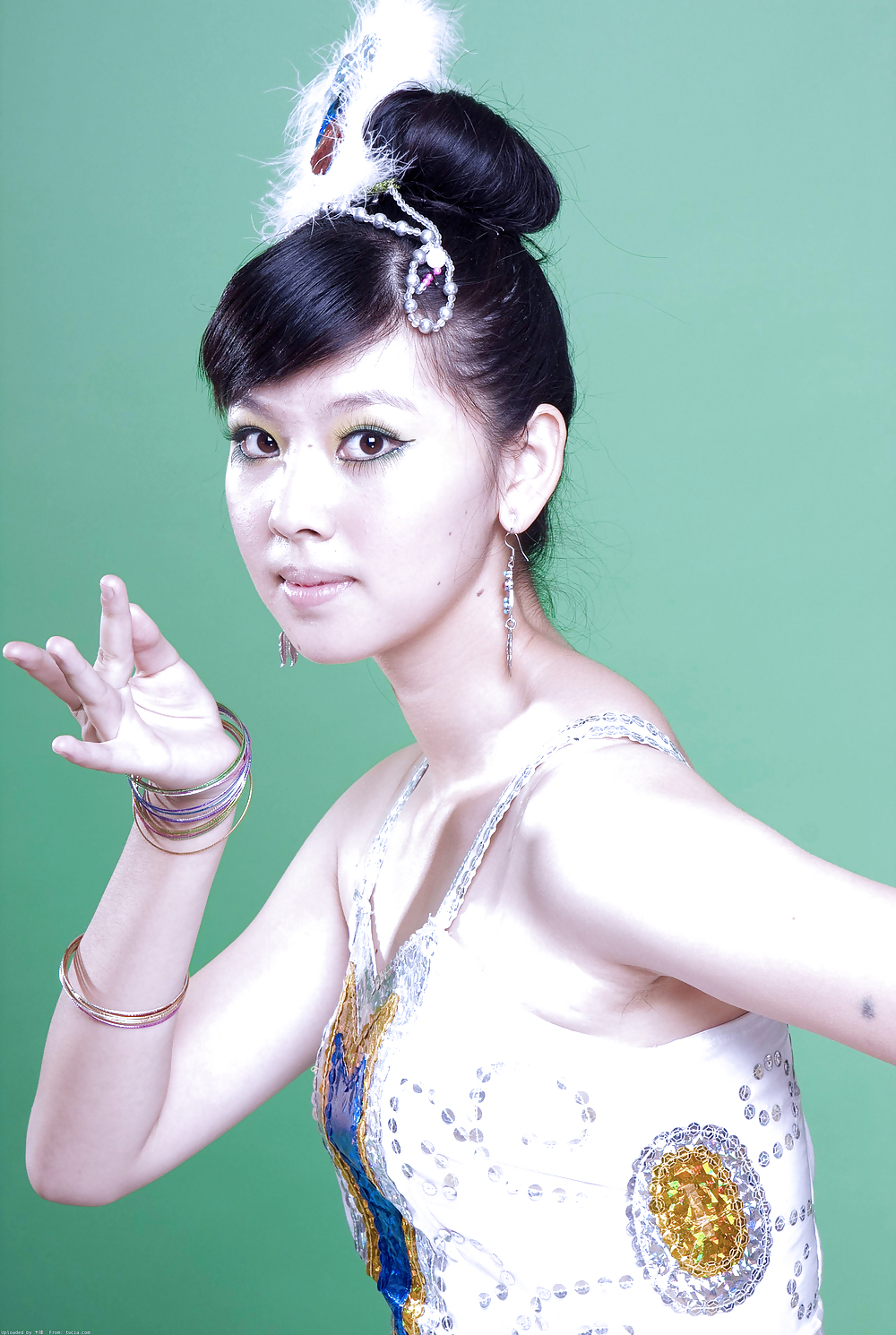 Photographie De Studio (belles Asians Avec Aisselles Poilues) #21152177