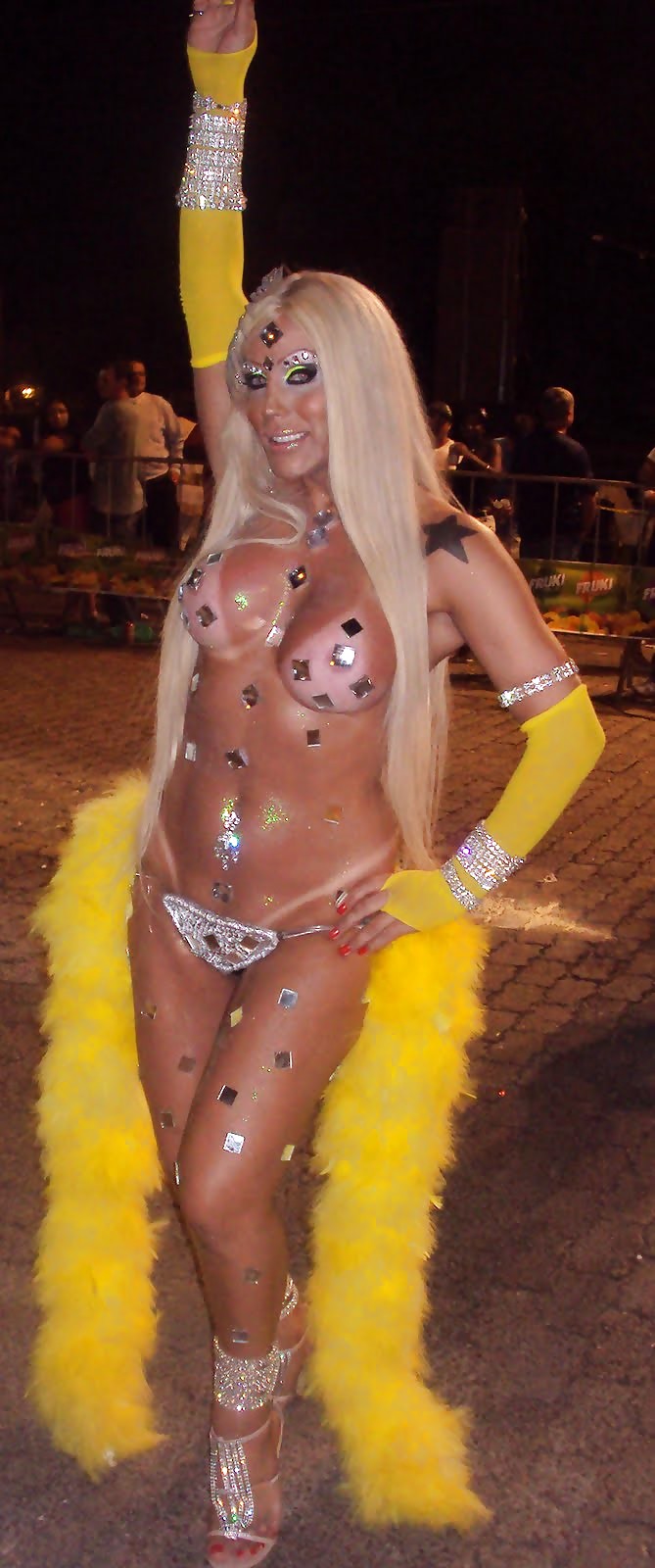 Brasilianisches Ladyboy Honig 2 #5480759