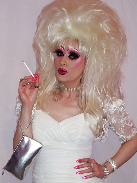 Fumer Glam Travesti Avec De Lourdes Maquillage #13904219