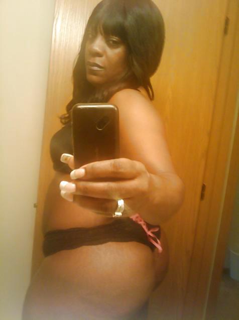 EXCLUSIVE PICS OF THICK BLACK MILF NAMED ANGIE #22803958