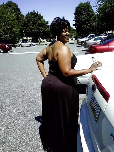 EXCLUSIVE PICS OF THICK BLACK MILF NAMED ANGIE #22803966