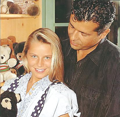 Dos chicos compartiendo anushka marek
 #7504585