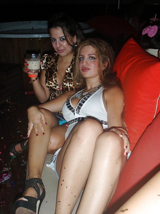 Lebanese girls #4486156