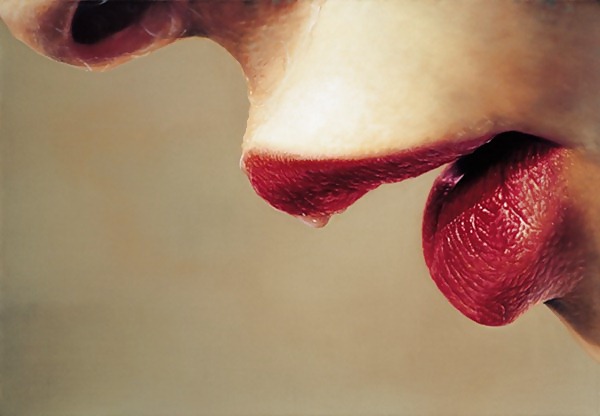 アートはポルノではない#赤い唇
 #13299109