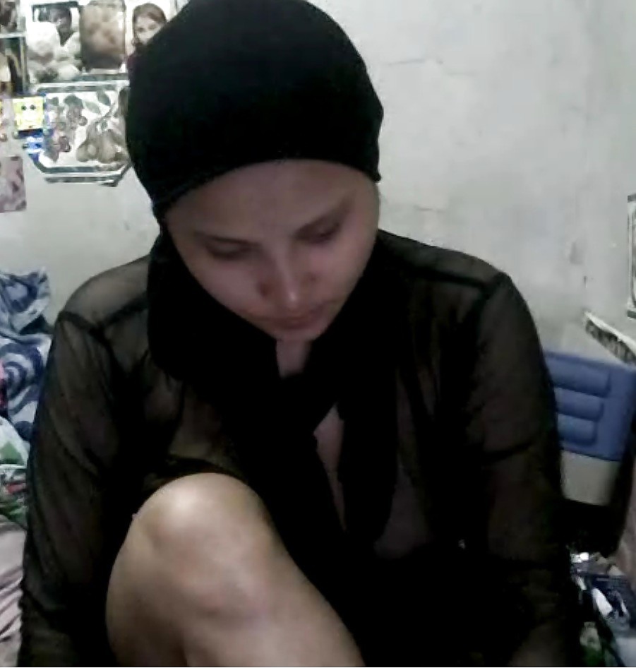 Hijab Schlampe Vor Der Webcam #14829600
