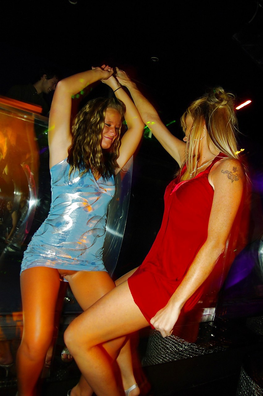 Party girls erotica 4 por twistedworlds
 #13374585