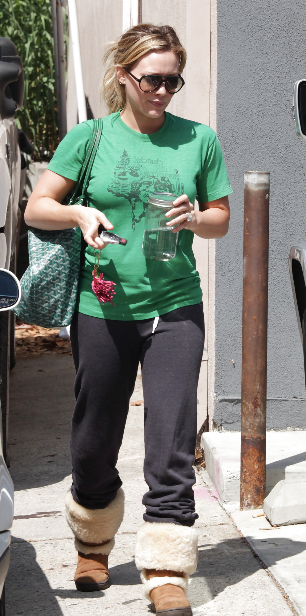 Hilary duff out n about toluca lake
 #5818248