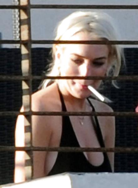 Lindsay Lohan ... With Black T Shirt On The Roof #13739729