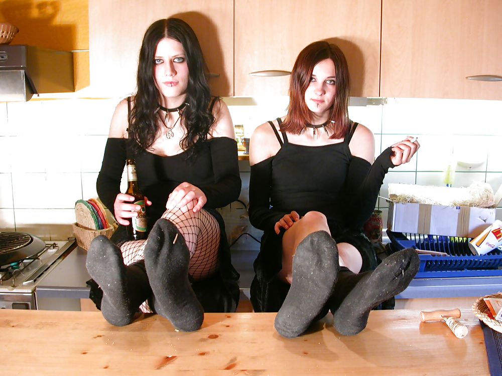 Gothic foot queens - yavanna & ylva in your face
 #11852804