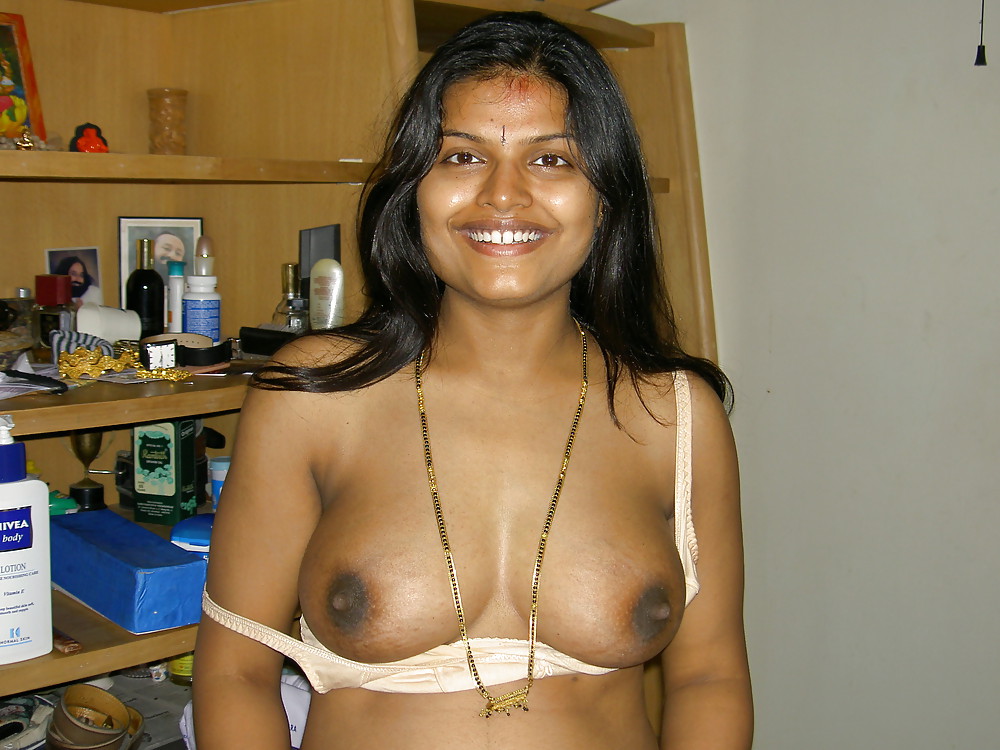 ARPITA - HOT INDIAN WIFE #5841197
