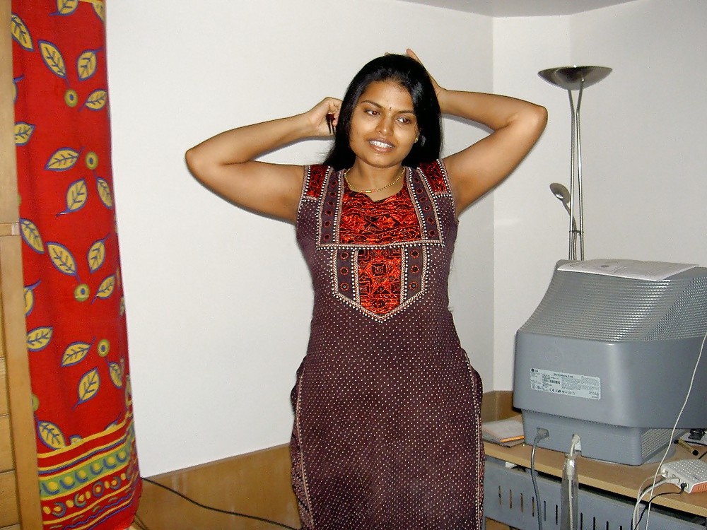 ARPITA - HOT INDIAN WIFE #5841370