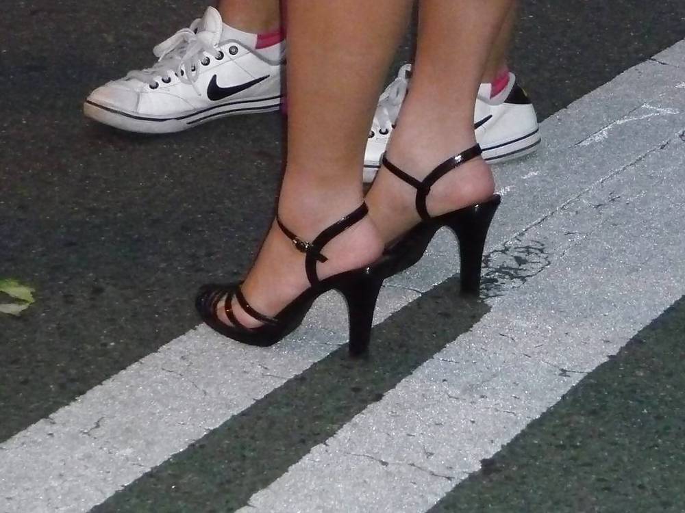 Japanese Candids - Feet on the Street 09 #5281900