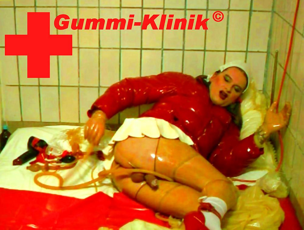 Kinky tranny in rubber clinic #444753