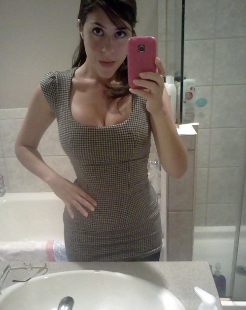 Sexy Latina Im Spiegel #12137088