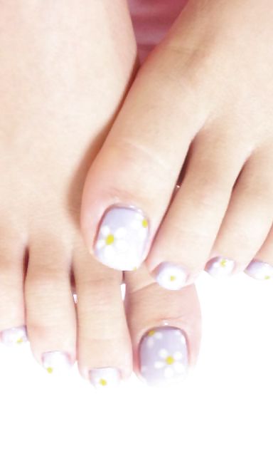 Rumi's toenail collection #19121736