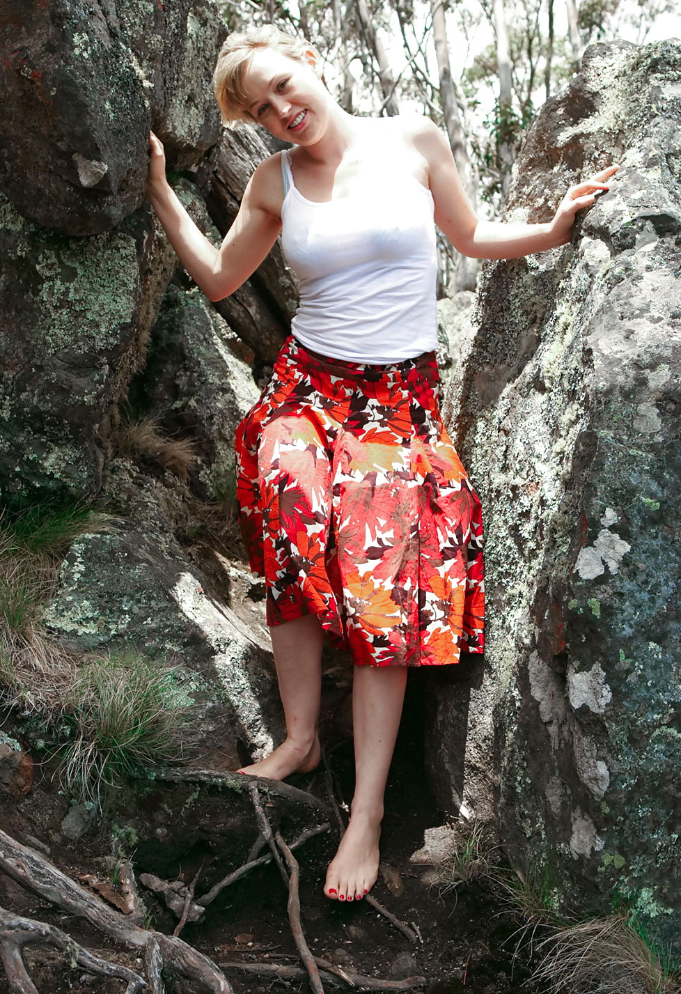 Anneke bionda tettona - nuda tra le rocce
 #12159500