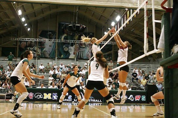 Irrsinnig Heiß College-Volleyball-Spieler #2877741