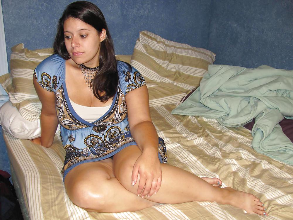 LATINA GIRL WITH BEAUTIFUL TITS #9702101